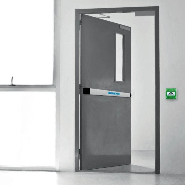 Porte équipée barre contact remplacement bouton poussoir pour commande de sortie de porte Izyx Systems SPB SPB850